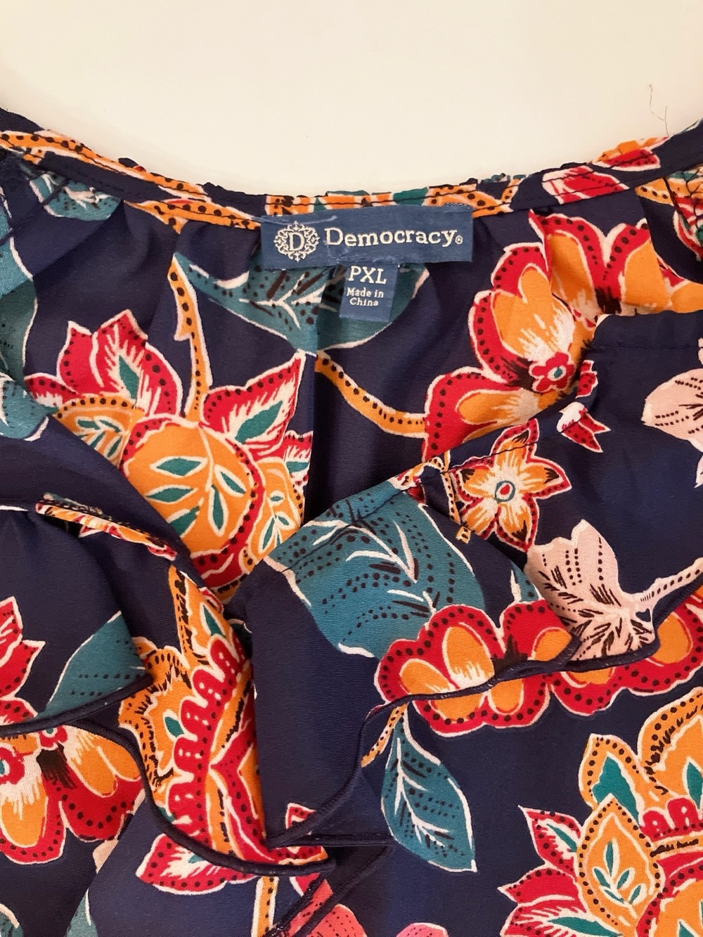 Democracy Floral Longsleeve Vneck Ruffle Peasant Blouse X-Large - Picture 7 of 12